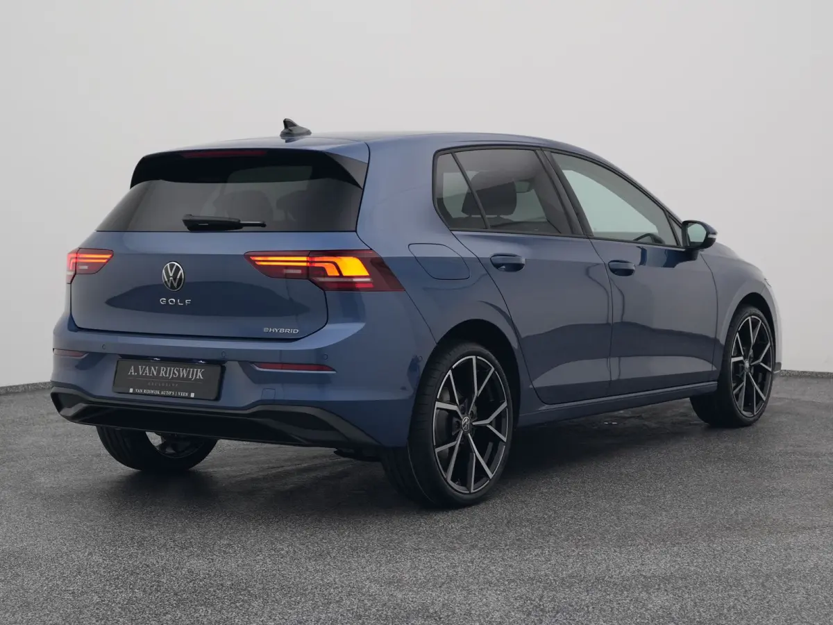 1.5 eHybrid Life Edition | CAMERA | ADAPTIVE | STOEL- EN STUURVERW.