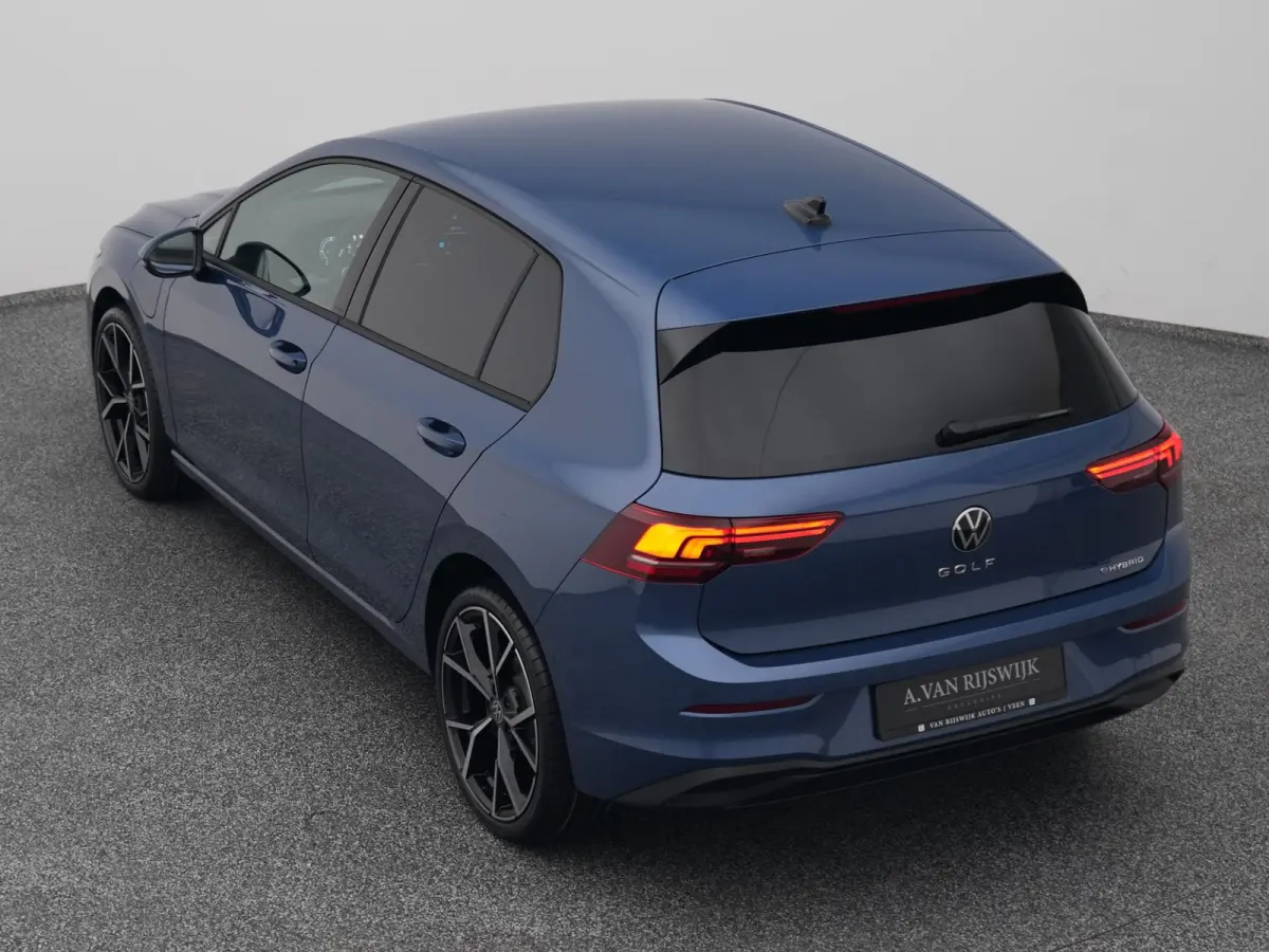 1.5 eHybrid Life Edition | CAMERA | ADAPTIVE | STOEL- EN STUURVERW.