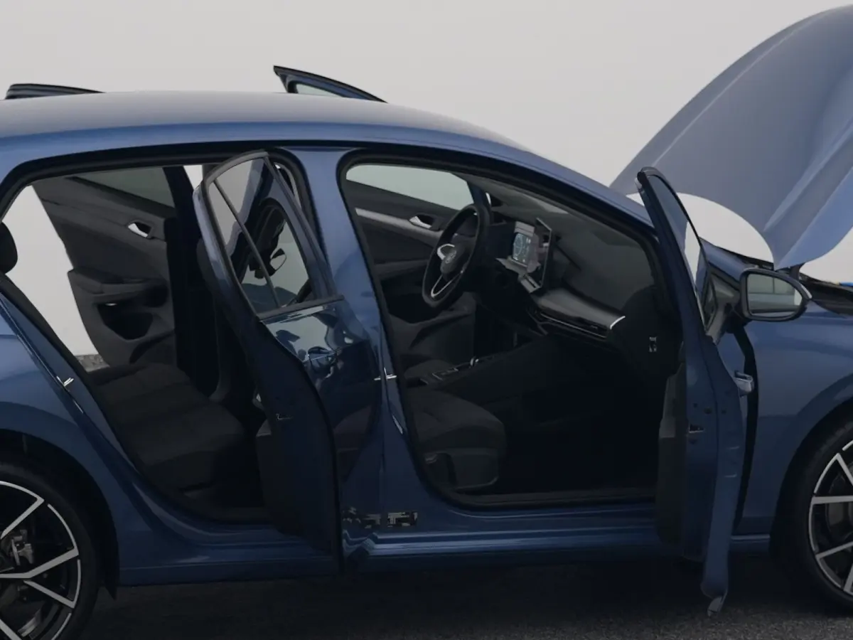 1.5 eHybrid Life Edition | CAMERA | ADAPTIVE | STOEL- EN STUURVERW.