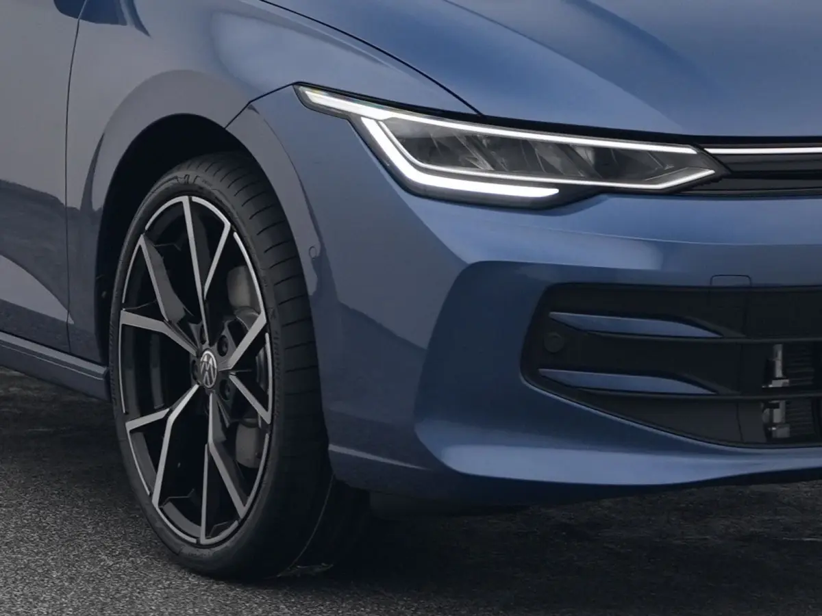 1.5 eHybrid Life Edition | CAMERA | ADAPTIVE | STOEL- EN STUURVERW.