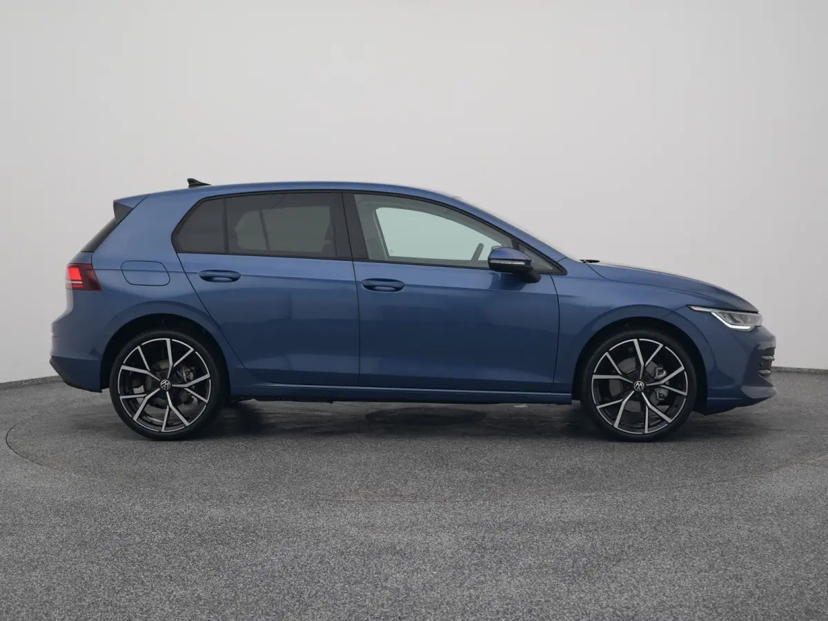 1.5 eHybrid Life Edition | CAMERA | ADAPTIVE | STOEL- EN STUURVERW.