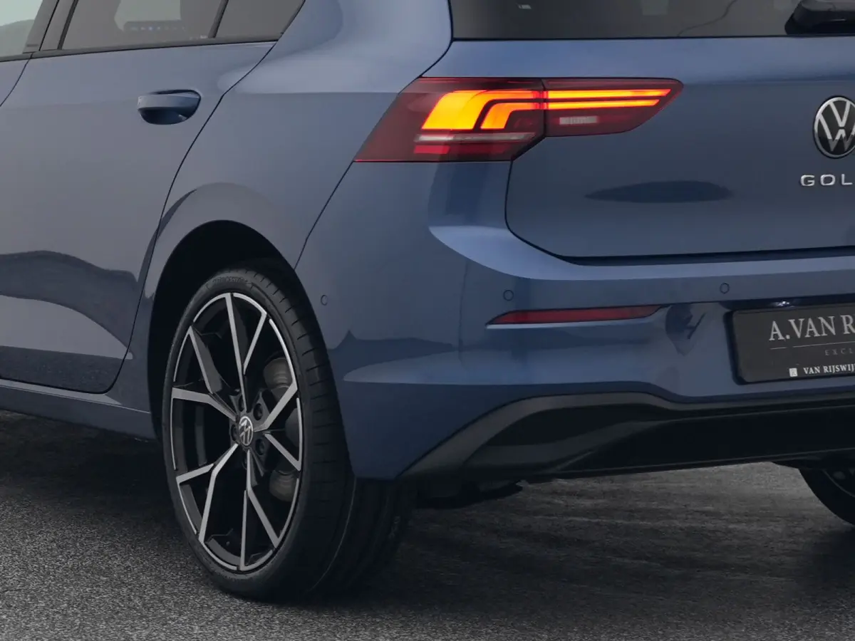 1.5 eHybrid Life Edition | CAMERA | ADAPTIVE | STOEL- EN STUURVERW.