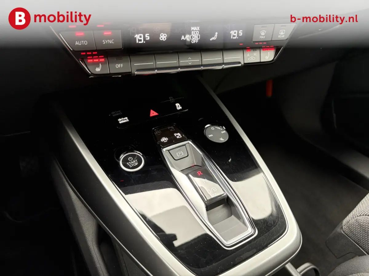 40 Launch edition Advanced 77 kWh Warmtepomp NL Auto! | Head-Up | Achteruitrijcamera | Adaptive Cruise Control | Apple CarPlay