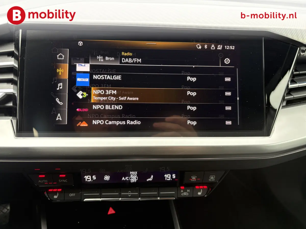 40 Launch edition Advanced 77 kWh Warmtepomp NL Auto! | Head-Up | Achteruitrijcamera | Adaptive Cruise Control | Apple CarPlay
