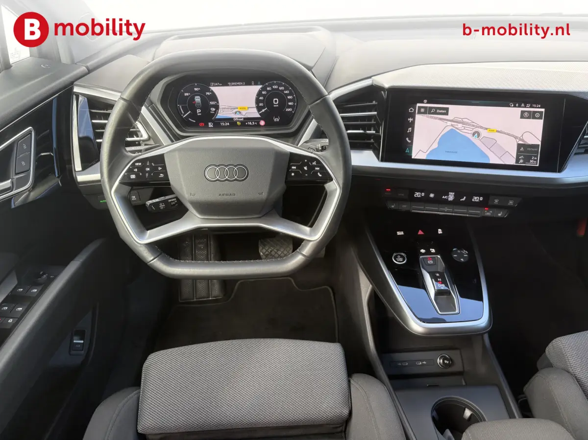 40 Launch edition Advanced 77 kWh Warmtepomp NL Auto! | Head-Up | Achteruitrijcamera | Adaptive Cruise Control | Apple CarPlay