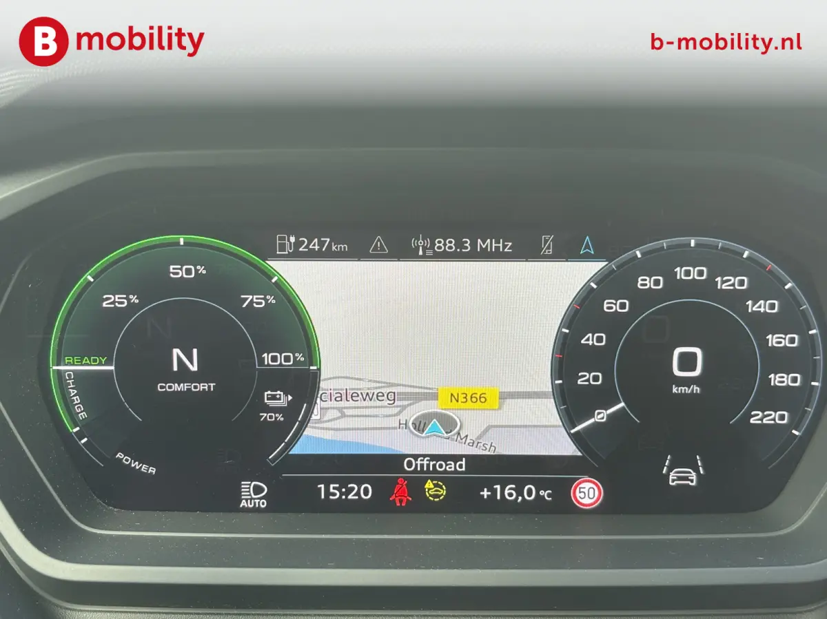 40 Launch edition Advanced 77 kWh Warmtepomp NL Auto! | Head-Up | Achteruitrijcamera | Adaptive Cruise Control | Apple CarPlay