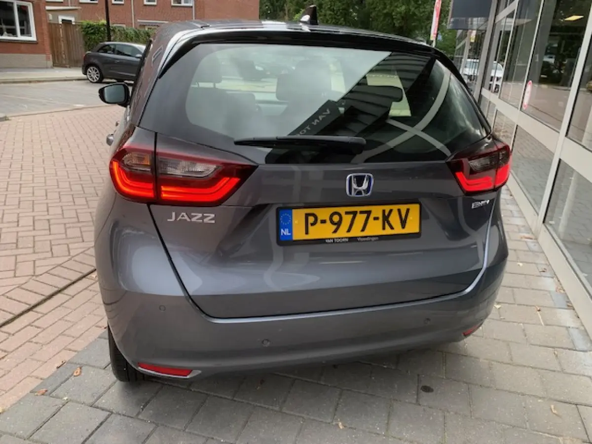 1.5 e:HEV Elegance, automaat, 6357 KM ! .