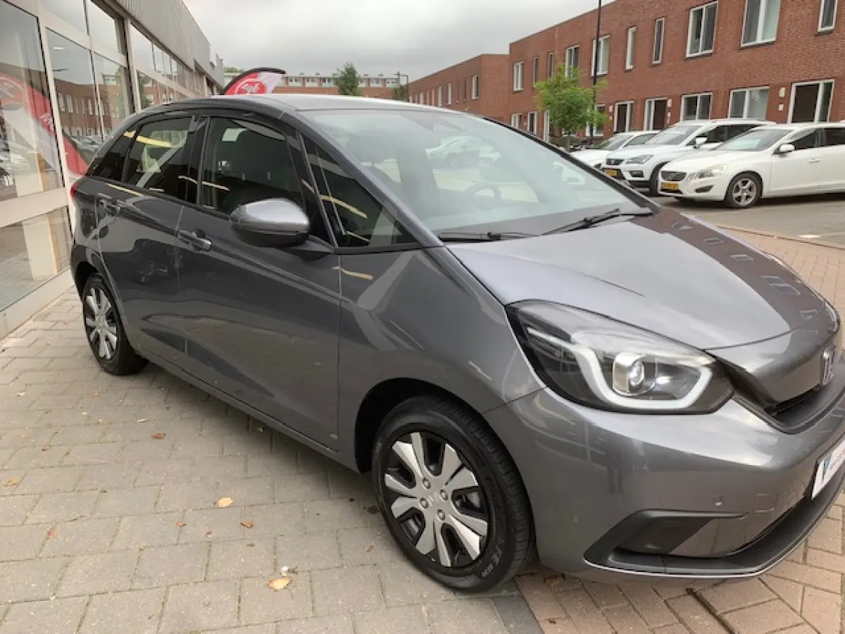 1.5 e:HEV Elegance, automaat, 6357 KM ! .