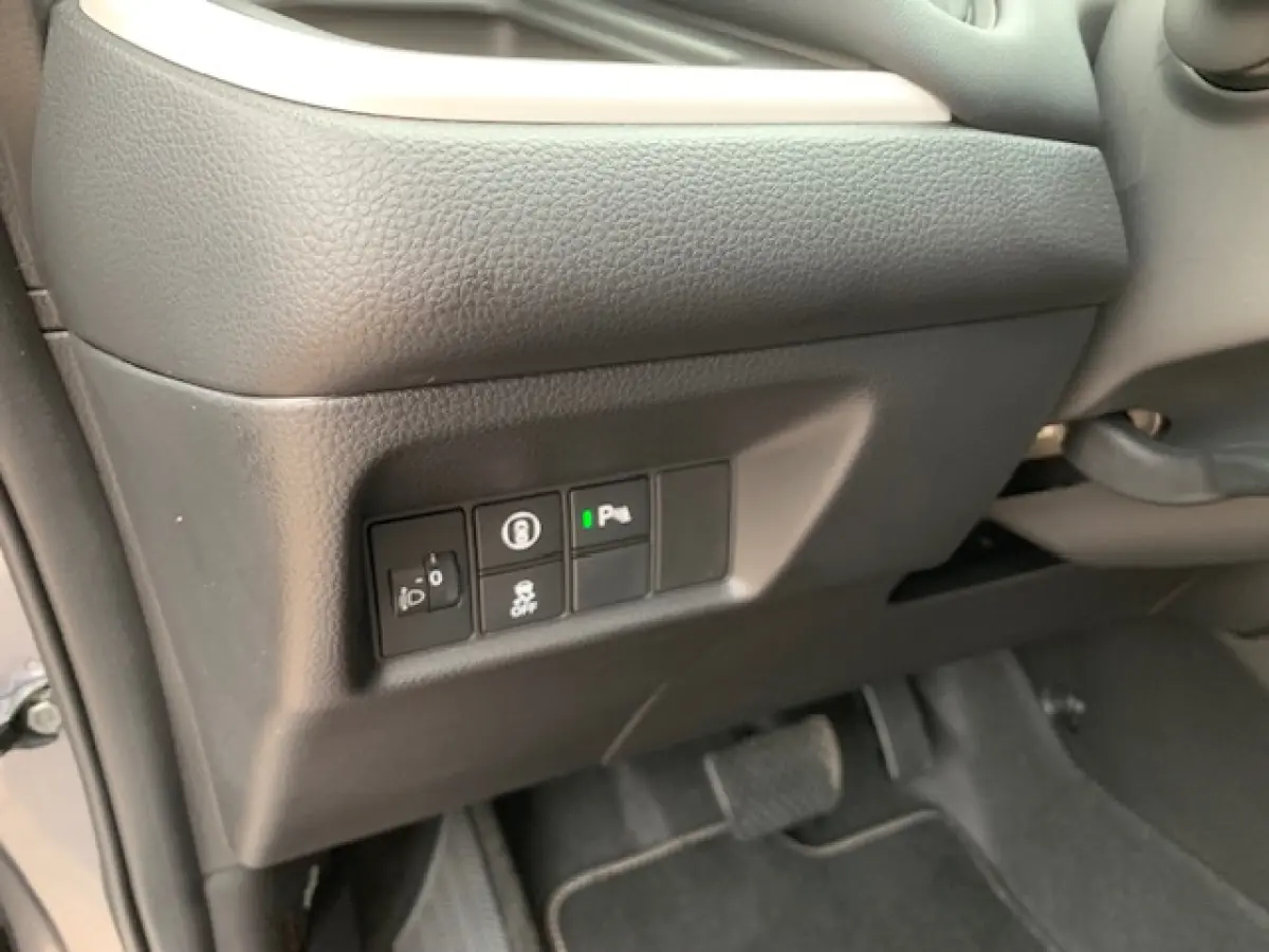 1.5 e:HEV Elegance, automaat, 6357 KM ! .
