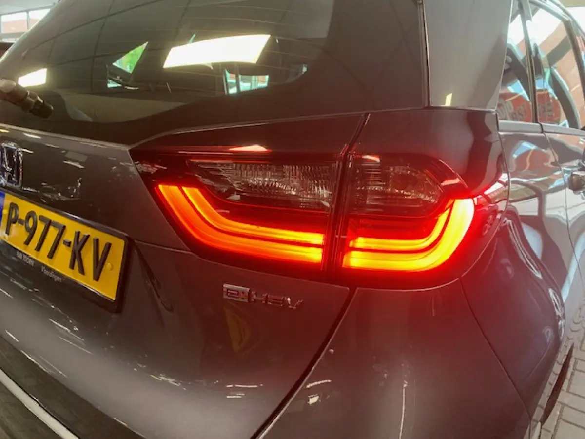 1.5 e:HEV Elegance, automaat, 6357 KM ! .