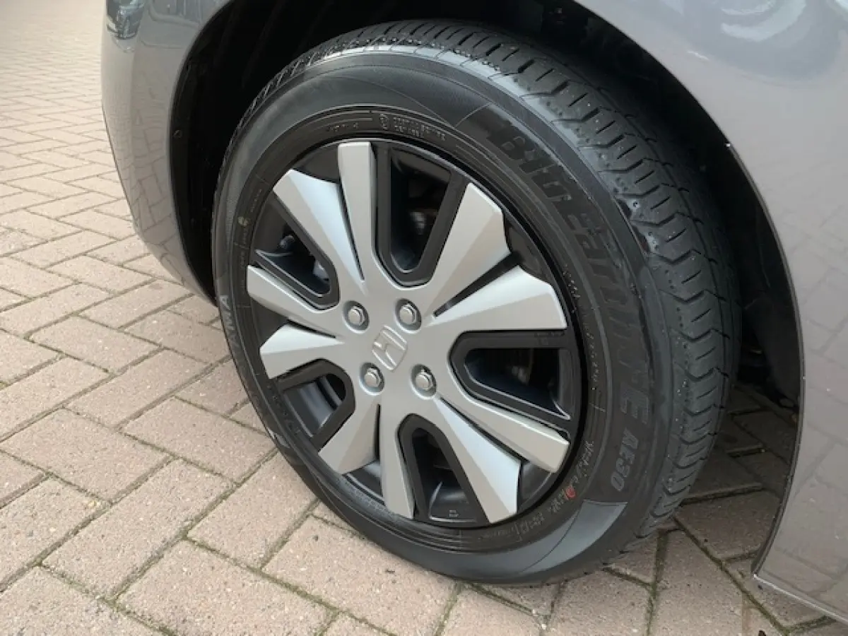1.5 e:HEV Elegance, automaat, 6357 KM ! .