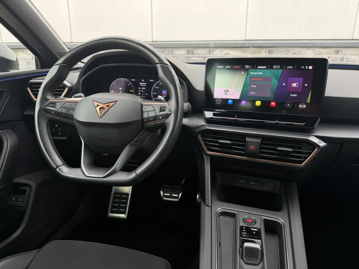 1.4 e-Hybrid VZ 245PK | Sfeerverlichting | Camera | Carplay | LED |