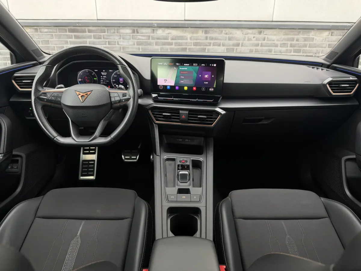 1.4 e-Hybrid VZ 245PK | Sfeerverlichting | Camera | Carplay | LED |