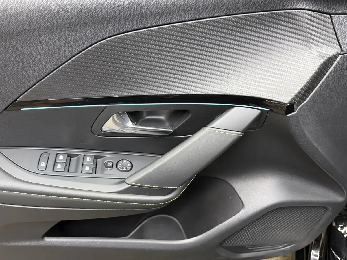 EV GT 350 50 kWh 17"LM, Panorama, Camera, Cruise Control, Led dagrijverlichting