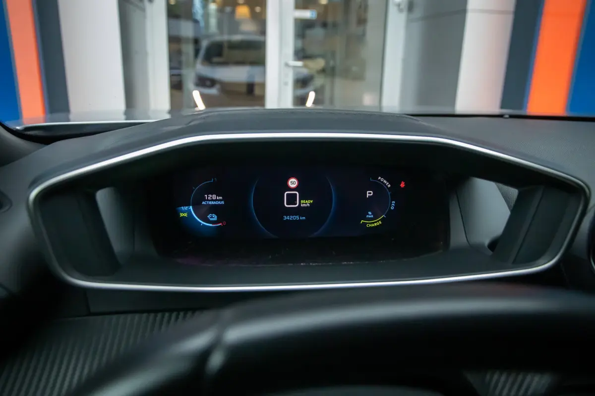 EV Allure 50 kWh | Cruise control | Parkeersensor achter | Lane Asist | Apple Carplay/Android Auto | | Apple Carplay/Android Auto|telefoonintegratie premium | Cruise control | Parkeersensor 