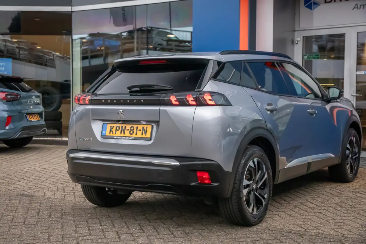 EV Allure 50 kWh | Cruise control | Parkeersensor achter | Lane Asist | Apple Carplay/Android Auto | | Apple Carplay/Android Auto|telefoonintegratie premium | Cruise control | Parkeersensor 