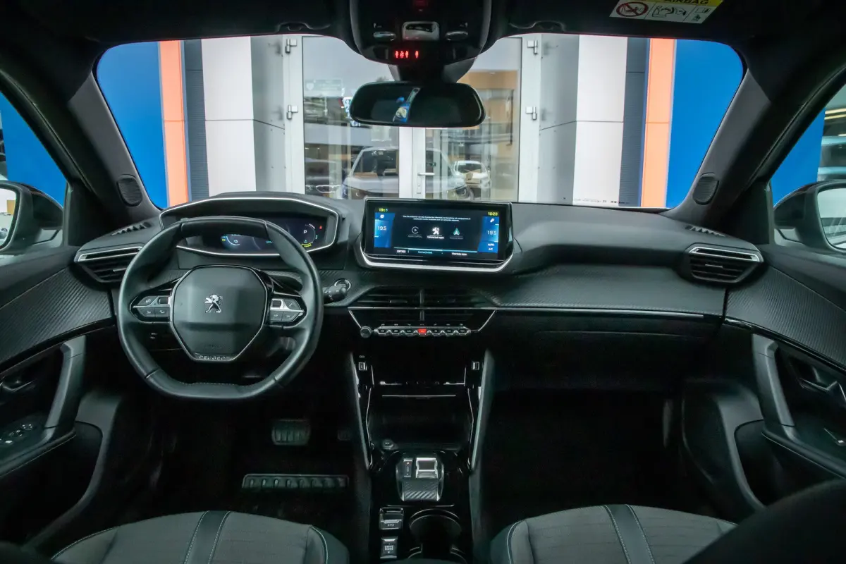 EV Allure 50 kWh | Cruise control | Parkeersensor achter | Lane Asist | Apple Carplay/Android Auto | | Apple Carplay/Android Auto|telefoonintegratie premium | Cruise control | Parkeersensor 