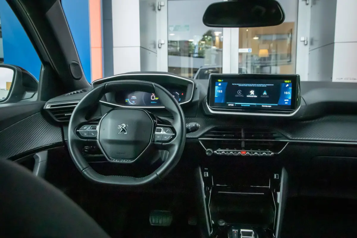 EV Allure 50 kWh | Cruise control | Parkeersensor achter | Lane Asist | Apple Carplay/Android Auto | | Apple Carplay/Android Auto|telefoonintegratie premium | Cruise control | Parkeersensor 