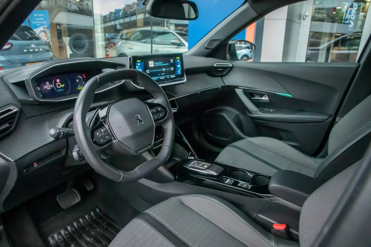 EV Allure 50 kWh | Cruise control | Parkeersensor achter | Lane Asist | Apple Carplay/Android Auto | | Apple Carplay/Android Auto|telefoonintegratie premium | Cruise control | Parkeersensor 