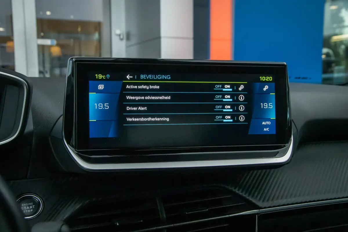 EV Allure 50 kWh | Cruise control | Parkeersensor achter | Lane Asist | Apple Carplay/Android Auto | | Apple Carplay/Android Auto|telefoonintegratie premium | Cruise control | Parkeersensor 