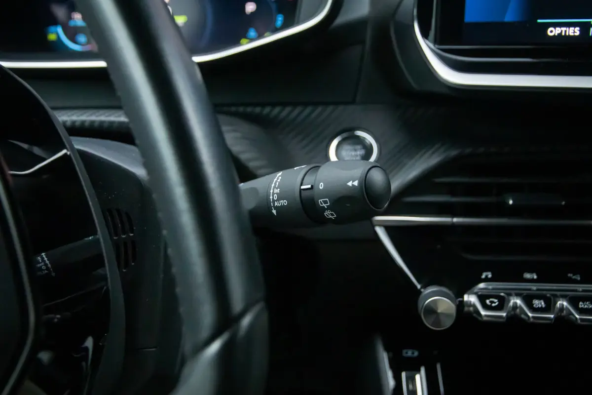 EV Allure 50 kWh | Cruise control | Parkeersensor achter | Lane Asist | Apple Carplay/Android Auto | | Apple Carplay/Android Auto|telefoonintegratie premium | Cruise control | Parkeersensor 
