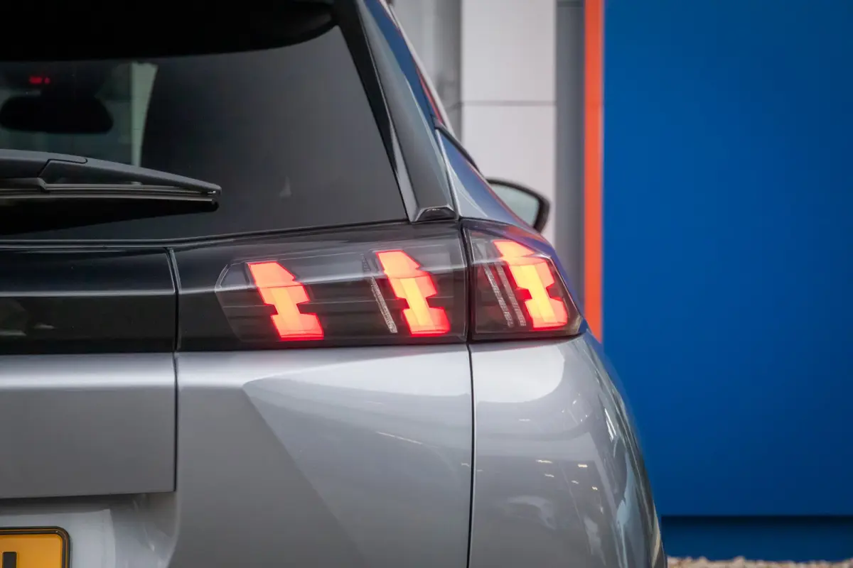 EV Allure 50 kWh | Cruise control | Parkeersensor achter | Lane Asist | Apple Carplay/Android Auto | | Apple Carplay/Android Auto|telefoonintegratie premium | Cruise control | Parkeersensor 