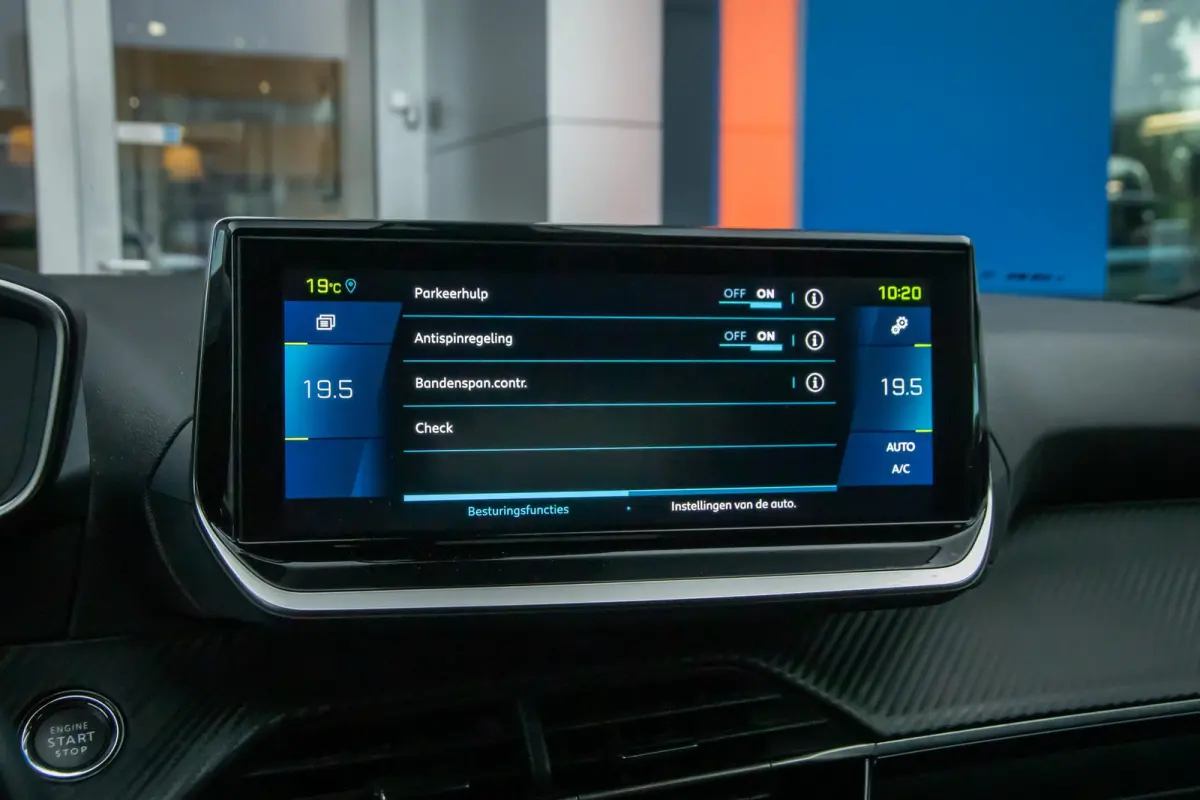 EV Allure 50 kWh | Cruise control | Parkeersensor achter | Lane Asist | Apple Carplay/Android Auto | | Apple Carplay/Android Auto|telefoonintegratie premium | Cruise control | Parkeersensor 