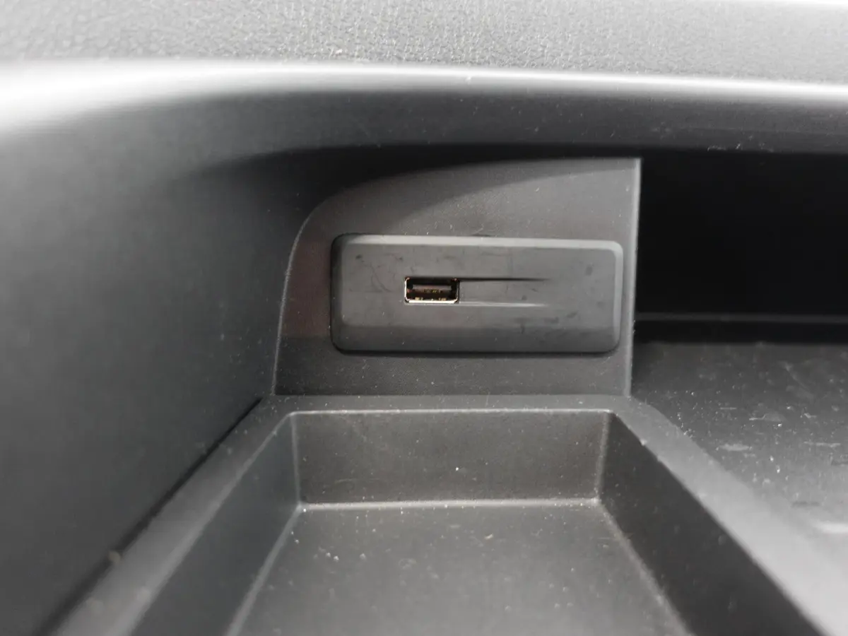 1.6 CDTI L1H1 9persoons PERSONENBUS Opel Vivaro Combi 1.6 CDTI L1H1 9-PERSOONS Personenbus Incl. BTW/Bpm Airco Bluetooth