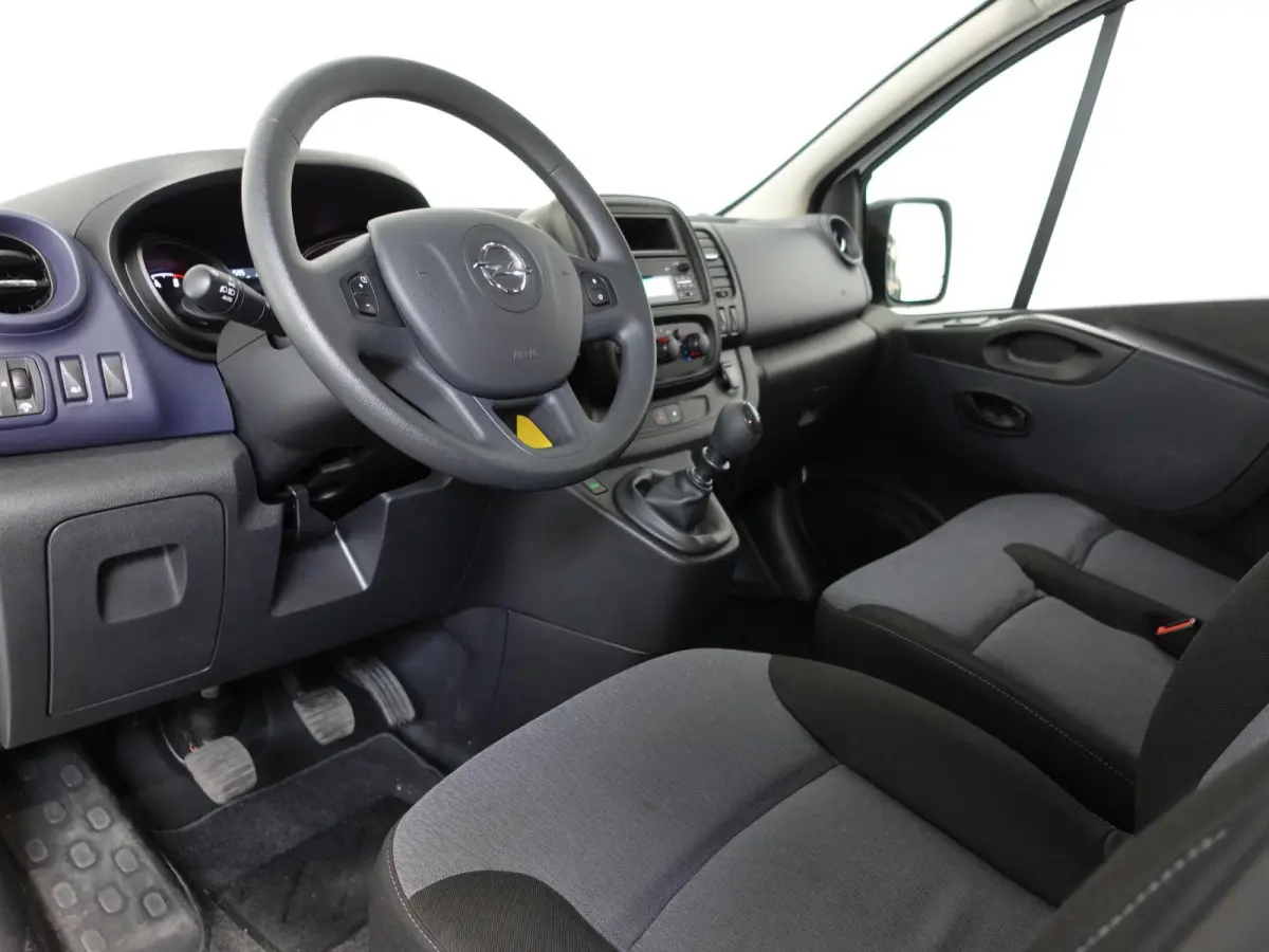 1.6 CDTI L1H1 9persoons PERSONENBUS Opel Vivaro Combi 1.6 CDTI L1H1 9-PERSOONS Personenbus Incl. BTW/Bpm Airco Bluetooth