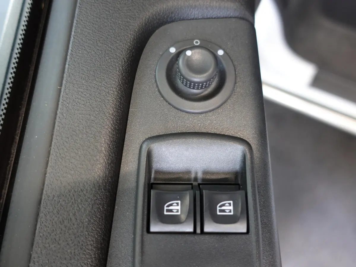 1.6 CDTI L1H1 9persoons PERSONENBUS Opel Vivaro Combi 1.6 CDTI L1H1 9-PERSOONS Personenbus Incl. BTW/Bpm Airco Bluetooth