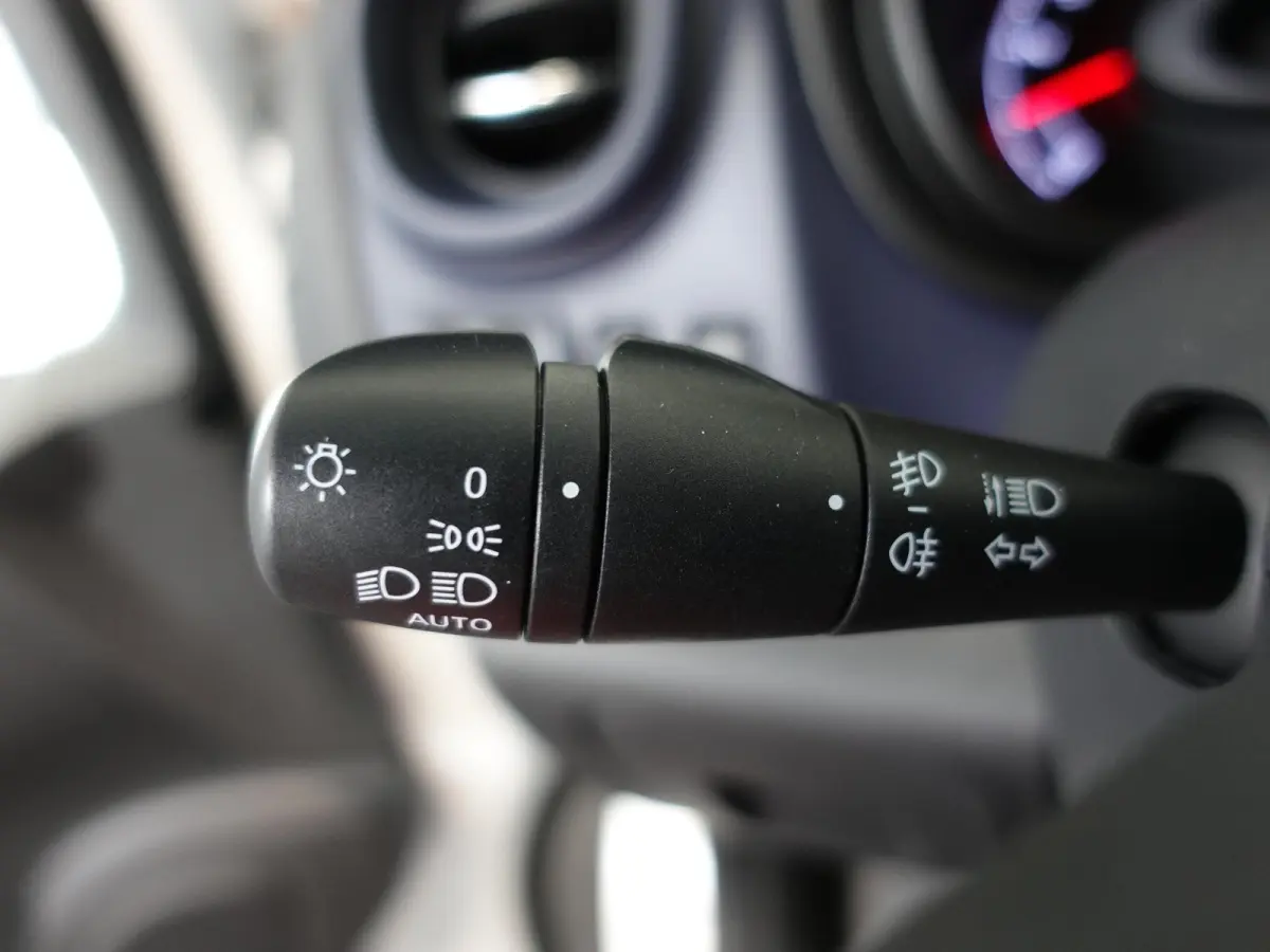 1.6 CDTI L1H1 9persoons PERSONENBUS Opel Vivaro Combi 1.6 CDTI L1H1 9-PERSOONS Personenbus Incl. BTW/Bpm Airco Bluetooth