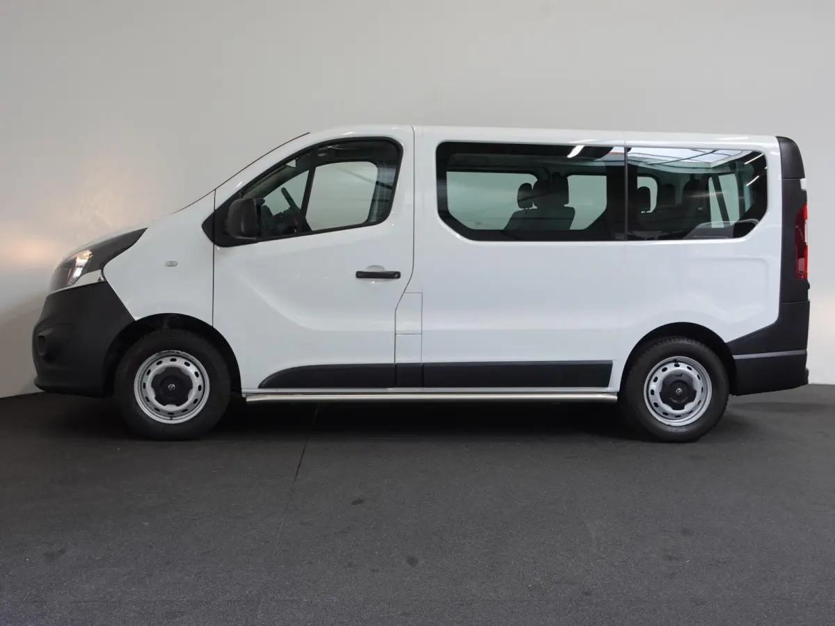 1.6 CDTI L1H1 9persoons PERSONENBUS Opel Vivaro Combi 1.6 CDTI L1H1 9-PERSOONS Personenbus Incl. BTW/Bpm Airco Bluetooth