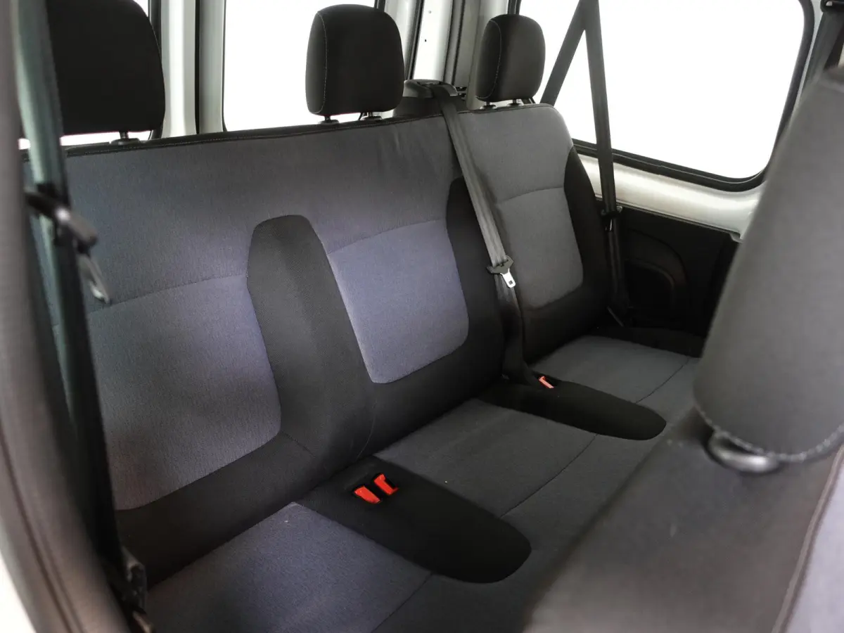 1.6 CDTI L1H1 9persoons PERSONENBUS Opel Vivaro Combi 1.6 CDTI L1H1 9-PERSOONS Personenbus Incl. BTW/Bpm Airco Bluetooth