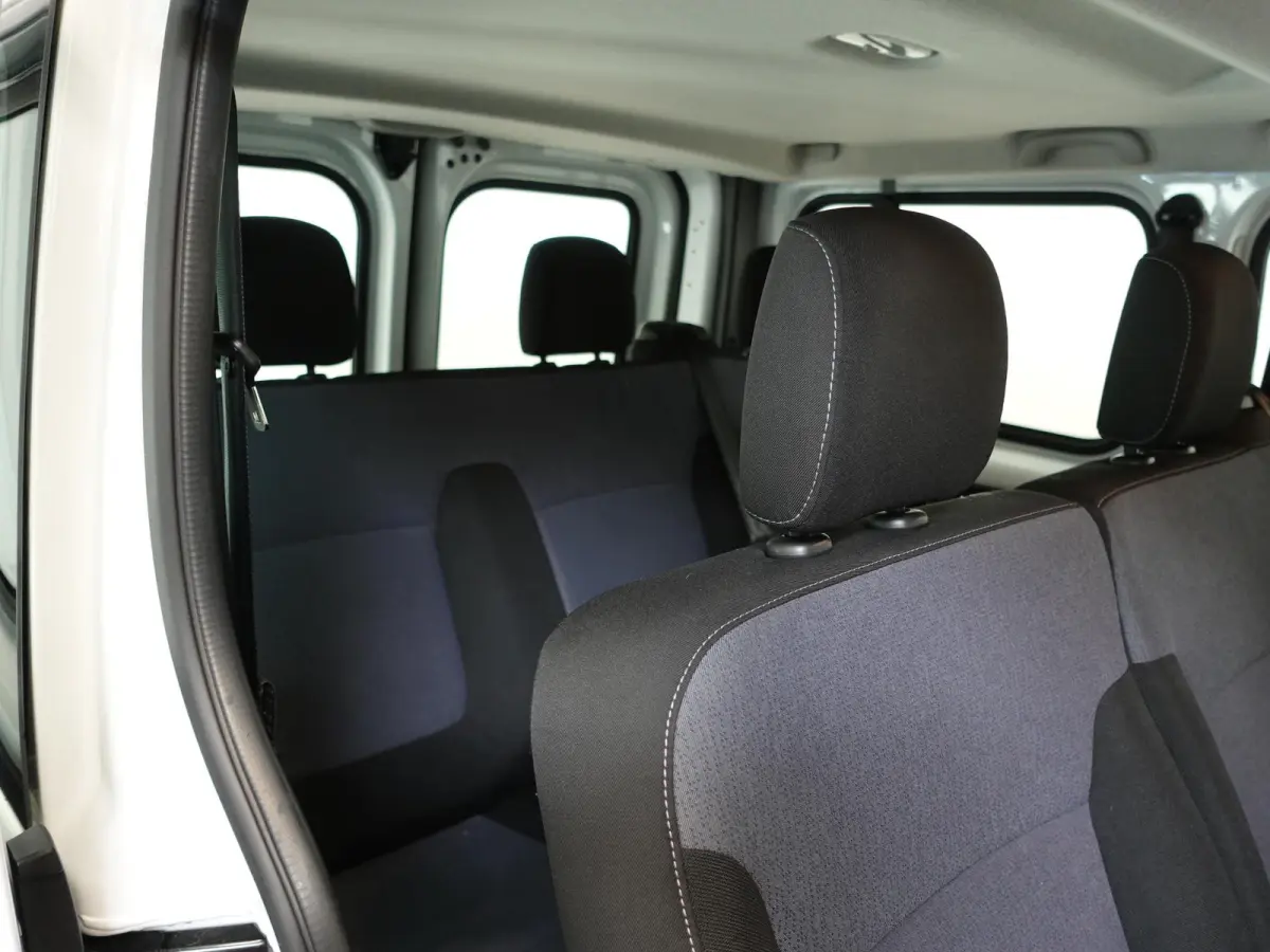1.6 CDTI L1H1 9persoons PERSONENBUS Opel Vivaro Combi 1.6 CDTI L1H1 9-PERSOONS Personenbus Incl. BTW/Bpm Airco Bluetooth