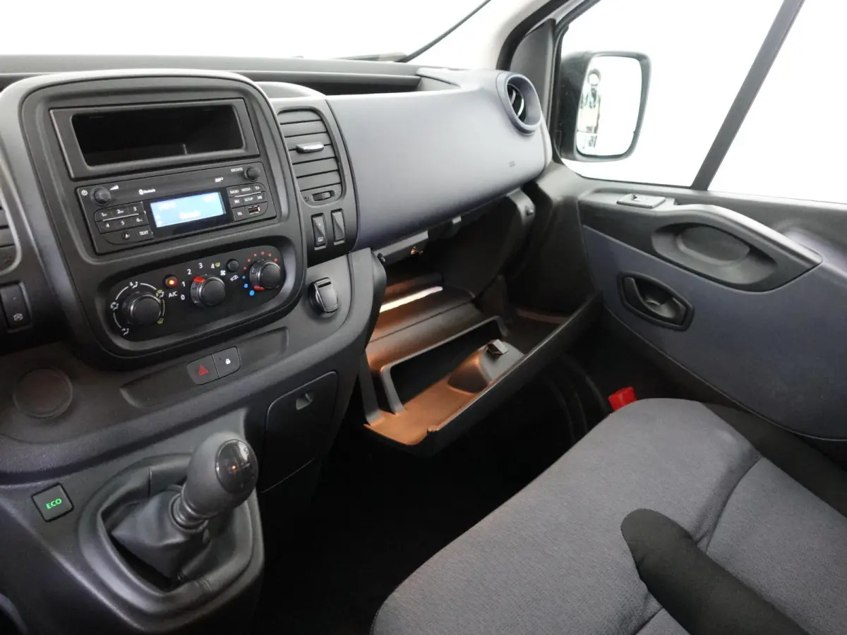 1.6 CDTI L1H1 9persoons PERSONENBUS Opel Vivaro Combi 1.6 CDTI L1H1 9-PERSOONS Personenbus Incl. BTW/Bpm Airco Bluetooth