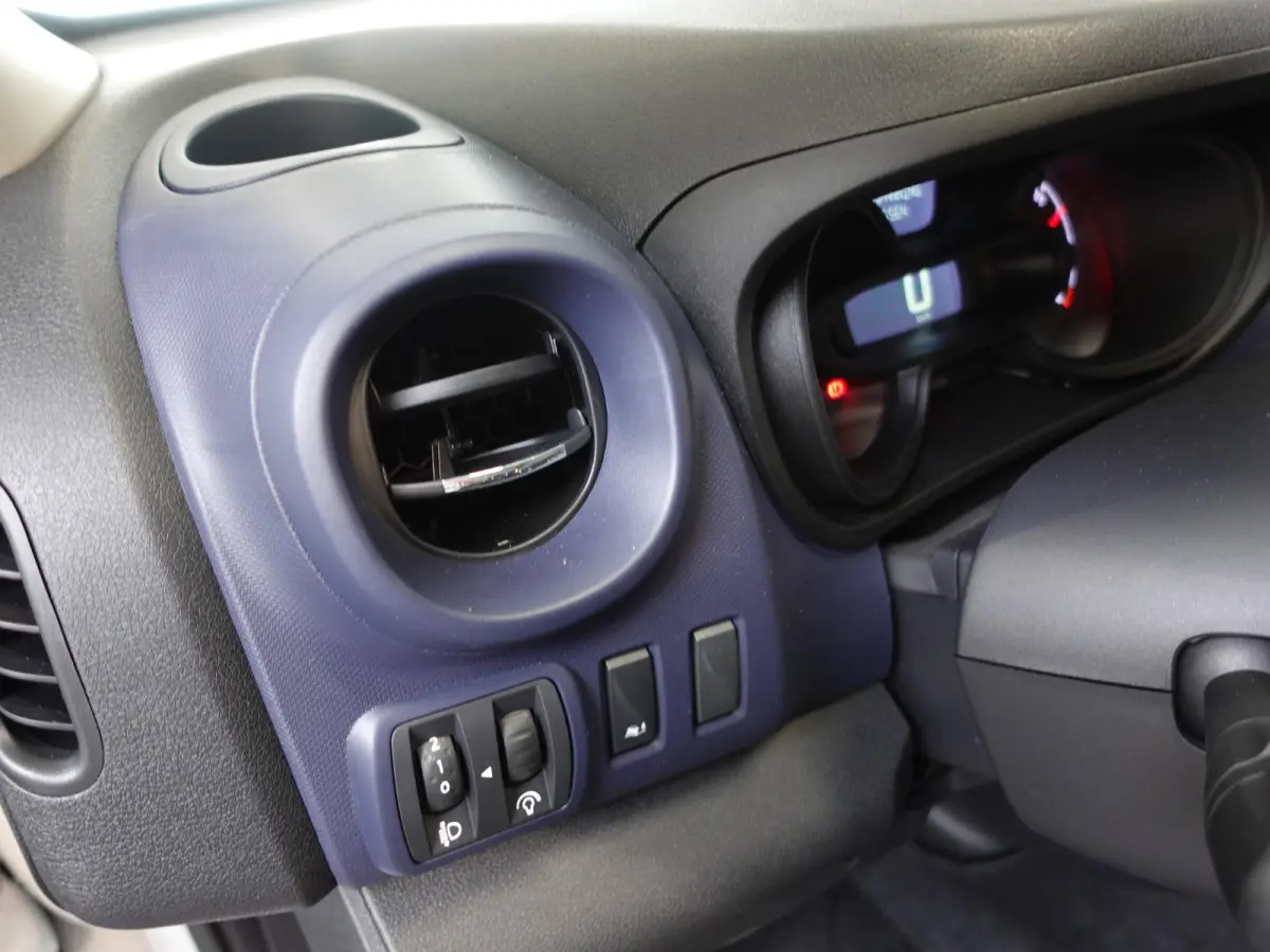 1.6 CDTI L1H1 9persoons PERSONENBUS Opel Vivaro Combi 1.6 CDTI L1H1 9-PERSOONS Personenbus Incl. BTW/Bpm Airco Bluetooth