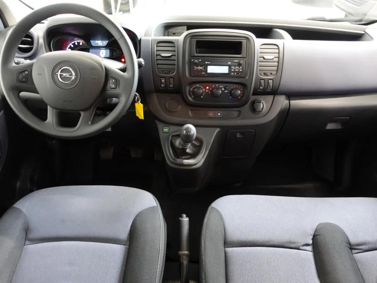 1.6 CDTI L1H1 9persoons PERSONENBUS Opel Vivaro Combi 1.6 CDTI L1H1 9-PERSOONS Personenbus Incl. BTW/Bpm Airco Bluetooth
