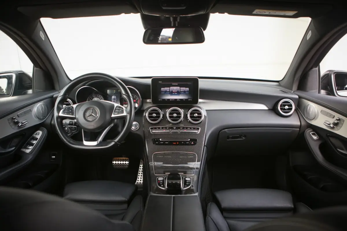 AMG 43 4MATIC | Pano | Memory | Carbon |