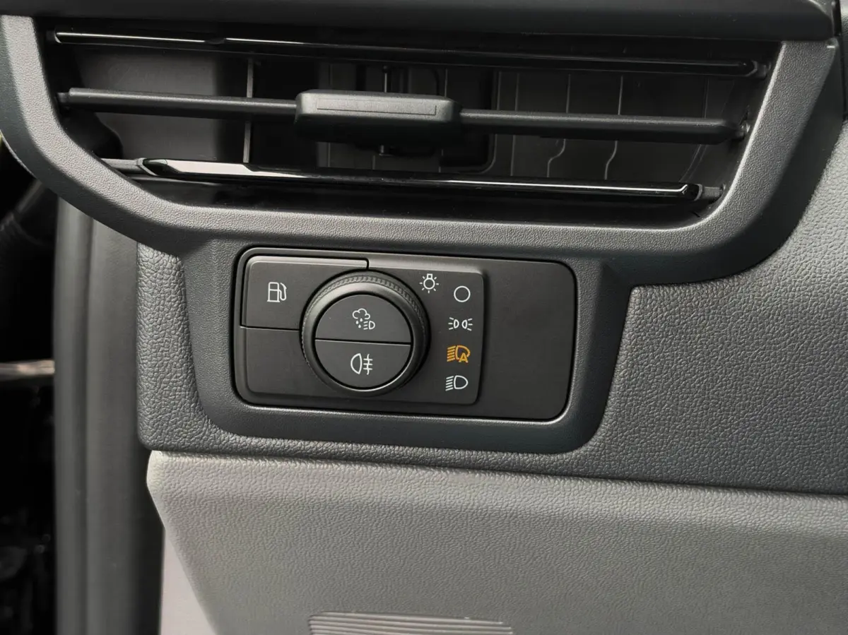 320 2.5 PHEV L2H1 DC Sport | Full LED | Assist pakket | Winterpakket | Trekhaak