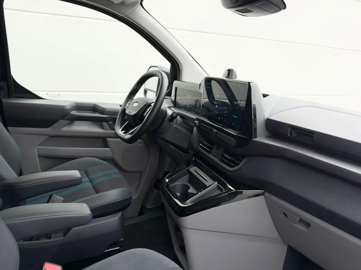 320 2.5 PHEV L2H1 DC Sport | Full LED | Assist pakket | Winterpakket | Trekhaak