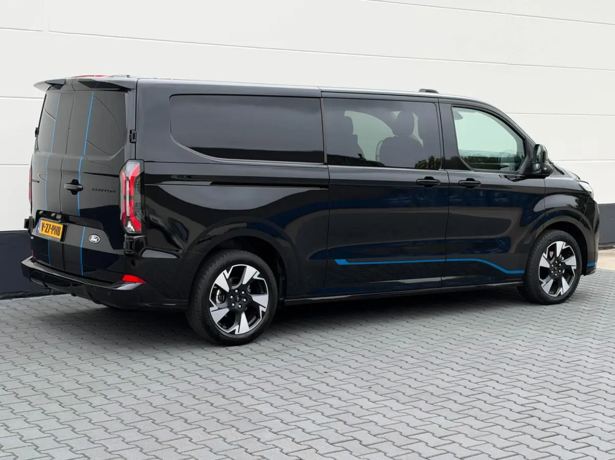 320 2.5 PHEV L2H1 DC Sport | Full LED | Assist pakket | Winterpakket | Trekhaak