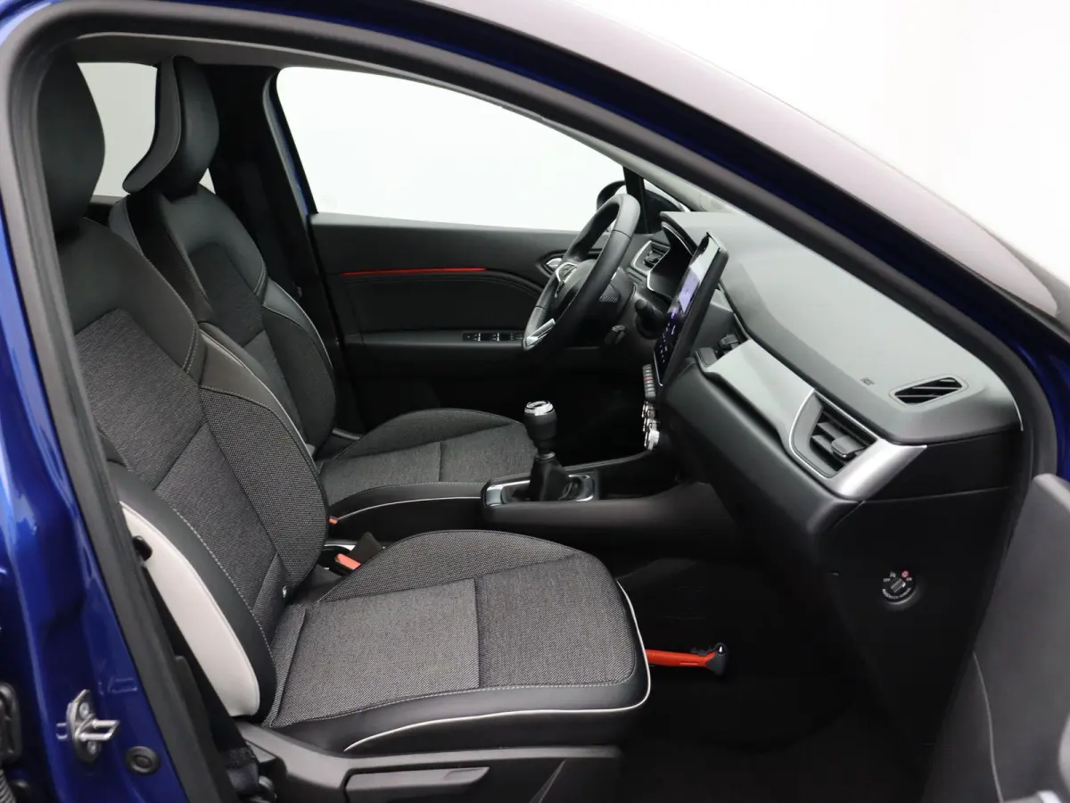 TCe 90pk techno | Dealer onderhouden | 360 Camera | Climate control | 18" Lichtmetaal | BOSE audio |
