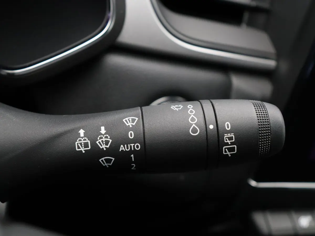TCe 90pk techno | Dealer onderhouden | 360 Camera | Climate control | 18" Lichtmetaal | BOSE audio |