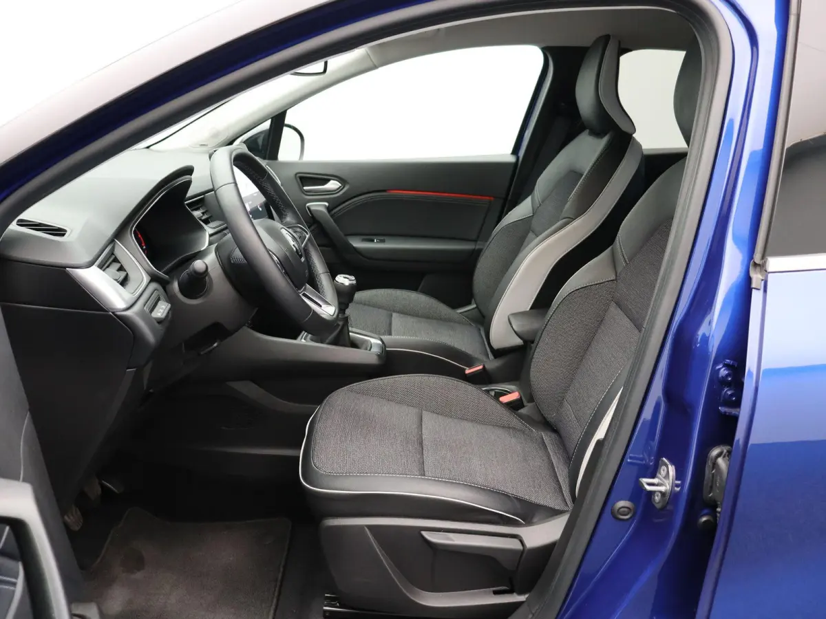 TCe 90pk techno | Dealer onderhouden | 360 Camera | Climate control | 18" Lichtmetaal | BOSE audio |