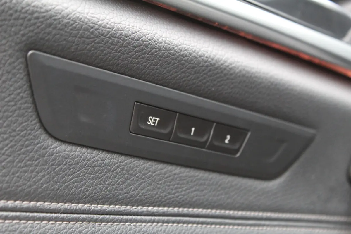 520i 184Pk High Executive Edition M-Sport | Trekhaak | Panoramadak
