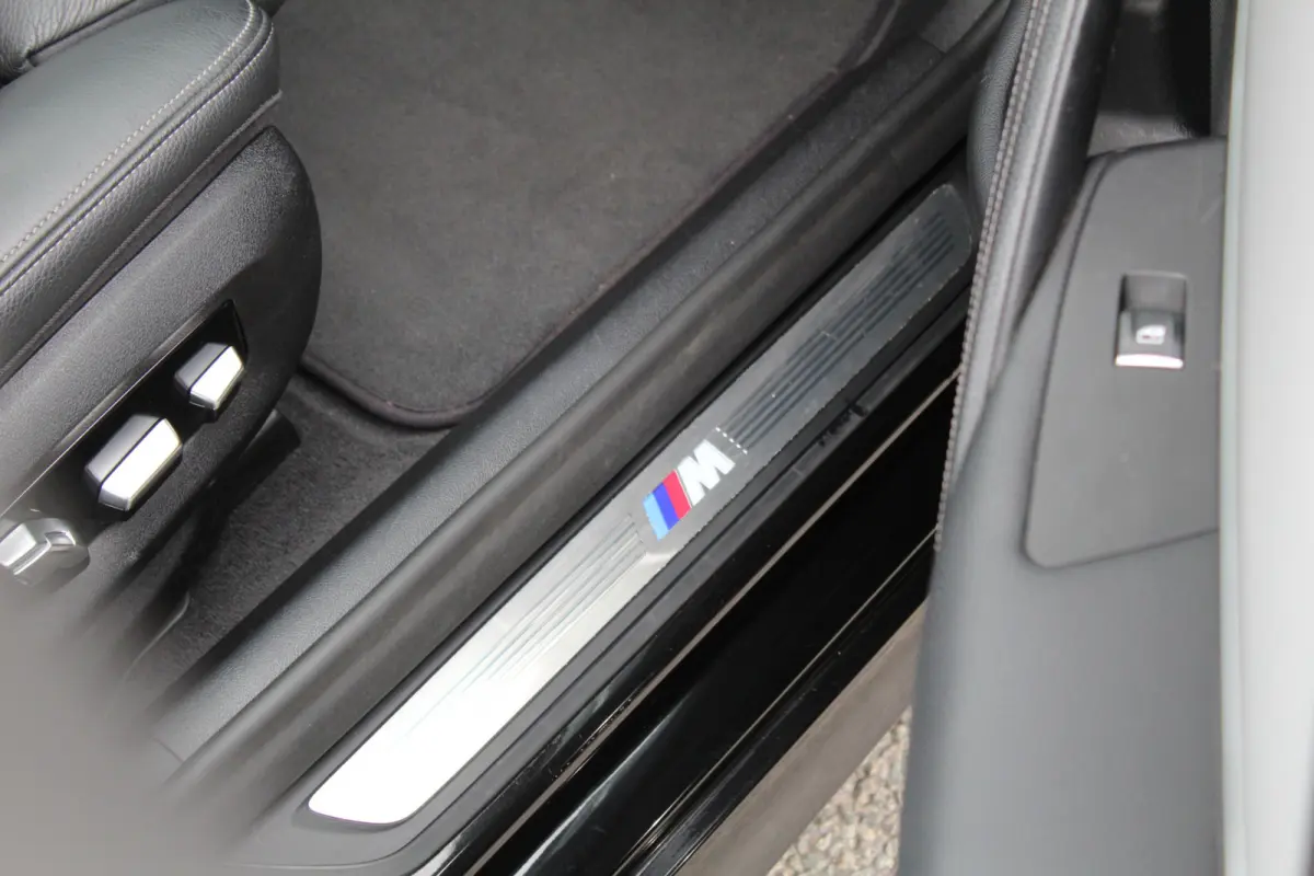 520i 184Pk High Executive Edition M-Sport | Trekhaak | Panoramadak
