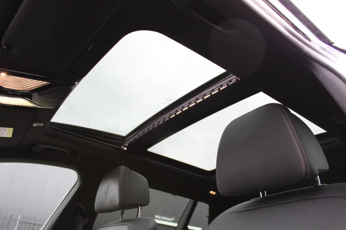 520i 184Pk High Executive Edition M-Sport | Trekhaak | Panoramadak