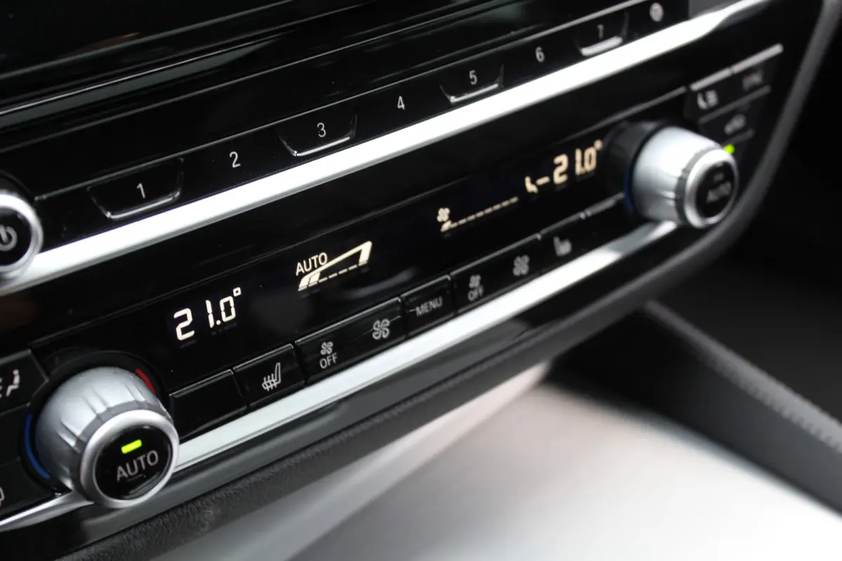 520i 184Pk High Executive Edition M-Sport | Trekhaak | Panoramadak