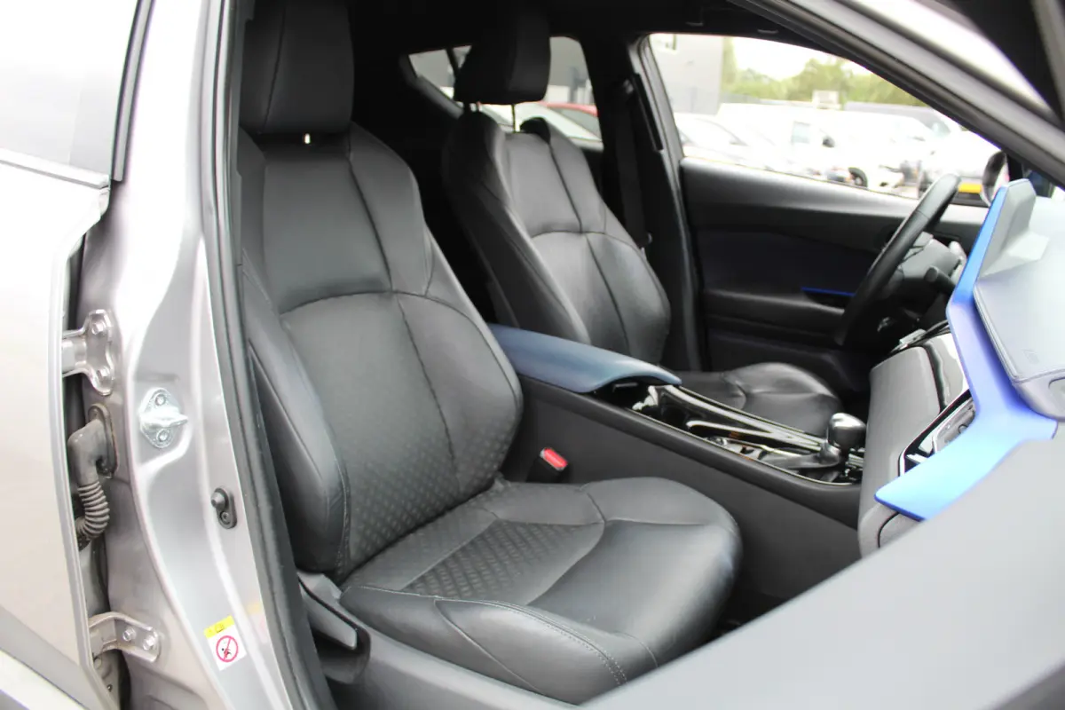1.8 Hybrid Bi-Tone Plus | Dealer onderhouden