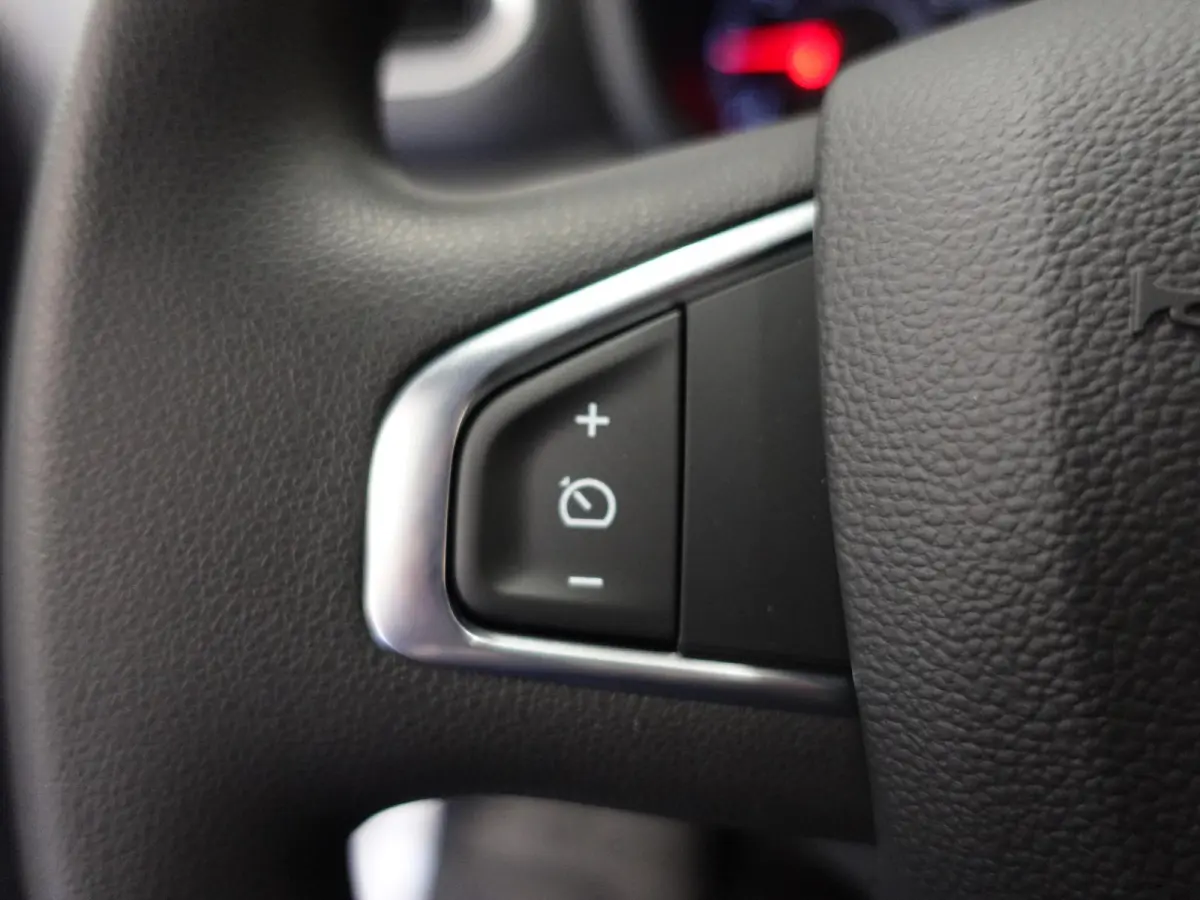 T33 2.3 dCi 135 L2H2 BPM VRIJ ! Trekhaak Navigatie Apple CarPlay Android Auto Parkeerhulp Cruise Control Airco